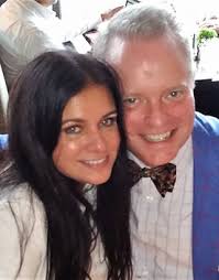 Eve Plaud's Instagram, Facebook & TikTok