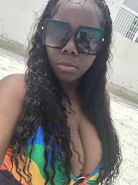 Friendships where yall can sit and do nothing and still have a Blast 🔐💕