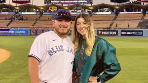 Alejandro Kirks Wife | TikTok