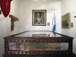 Sobre la base de esos colores, y no de los del cielo ni de las nubes, belgrano decidió mandar a confeccionar la bandera nacional el 27 de febrero de ese mismo año. Las Banderas Que Creo Manuel Belgrano Y Por Que Inspiraron Las Ensenas De Muchos Paises De Centroamerica Infobae