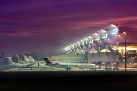Listopada ove godine, temeljem naredbe o >>> novi terminal zračne luke franjo tuđman otvoren za redoviti promet. MeÄ'unarodna Zracna Luka Zagreb Rijeka 2020