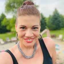 The social chopping block with Lauri