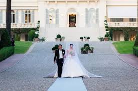 Nell Diamond And Teddy Wasserman S Fairlytale Wedding At The Hotel Du Cap Eden Roc Best Wedding Hashtags Wedding Stylish Wedding