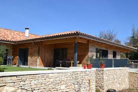Fabricant De Maison A Ossature Bois Passive Sur Mesure En Luberon Constructeur De Maisons Ecologiq Maison Ossature Bois Maison Bois Maison Ecologique En Bois