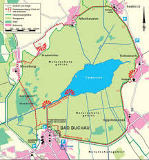 It is situated near lake federsee, which is separated from the town by a wide reed belt. Federsee Rundweg Nabu Federsees Webseite