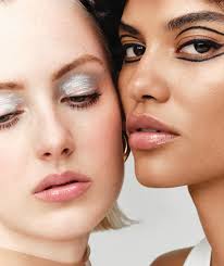 Mother Nature isn´t here to play around! Prepare for a thunderous meeting  with Apple CEO Tim Cook and Octavia Spencer in the role of our glorious  Mother Nature. Directed by Rhys Thomas