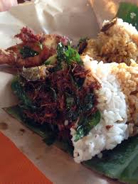 Biasanya kangkung dijadikan salah satu menu pendamping nasi, sebagai lalapan maupun sayur. Resepi Ayam Cincang Kukus