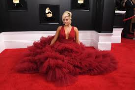 Pin By Natalia Thompson On Rexhar With Images Beautiful Prom Dresses Grammy Awards Red Carpet Bebe Rexha