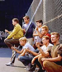 Натали вуд, саймон оукленд, расс тэмблин, ричард беймер, джордж чакирис, рита морено, нед глэсс, уильям. Pin By Eleanor Elizabeth On West Side Story West Side Story Musical Movies West Side Story 1961