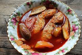 Asam Pedas Johor Ikan Kerisi Azie Kitchen Siang ikan kerisi dengan membuang sisik. asam pedas johor ikan kerisi azie kitchen