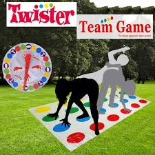 Pero que estas actividades de recreación no necesiten de material alguno, definitivamente es un beneficio que de seguro querrán aprovechar. Muchen Shop Twister Juego Juegos Suelo Gaming Twister Familiar Tapete De Juego Para Movimientos Corporales Ninos Adultos Ninos Fiesta Picnic Deporte Al Aire Libre Juguete Regalo Juguetes Y Juegos Juegos De Mesa