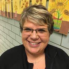 Lisa Ickes's Instagram, Twitter & Facebook