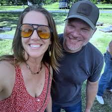 I had a great time with my new friend Leigh Bingham Nash today in D'Hanis!  We drove around, walk through St. Dominic cemetery, saw the brickyard, ate  lunch at Cowboy's and sang