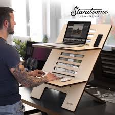 Mit Dem Standsome Stehschreibtisch Ganz Flott Auch Mal Im Stehen Arbeiten Stehschreibtisch Arbeitszimmerideen Bewegliche Kucheninsel