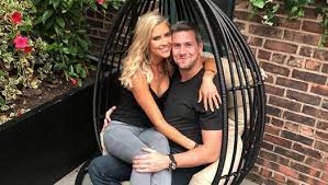 According to tmz, the new flames met while on the set of anstead's upcoming discovery+ series. Christina Haack And Ant Anstead S Love Story Gone Wrong