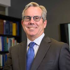 SVPRI Tomás Díaz de la Rubia recently hosted AZ State Senator David Gowan  at the Applied Research Building. During the visit, Senator Gowan learned  of the extraordinary capabilities that make this facility