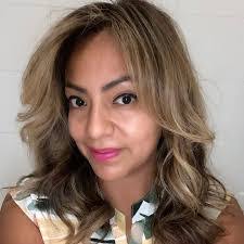 Joanna Pinto's Instagram, Twitter & Facebook