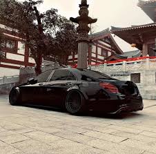 Benz Club On Instagram S63 Amg Rate 1 10 Zhenggangwei Blackbedouin In 2020 Black Mercedes Benz Mercedes Benz Cars Mercedes Benz