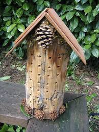 Postavte Na Zahrade Hmyzi Hotel Clanky Pecene Varene Nichoir A Insectes Hotel A Insectes Idee Deco Jardin