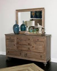 Kincaid's beautiful designs and stylish furniture will distinguish the design of your home. Kincaid Weatherford Shelter Bedroom Set In Grey Heather