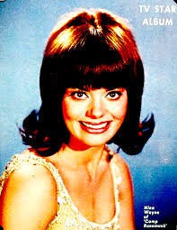 Nina Wayne's Instagram, Twitter & Facebook