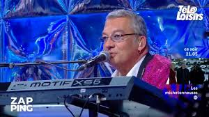 Nagui a expliqué les raisons ce mercredi 2 octobre tout en taquinant son comparse. Nagui Rembarre Un Musicien De N Oubliez Pas Les Paroles Qui Lui Demandait Une Augmentation C Est Bien Essaye Video