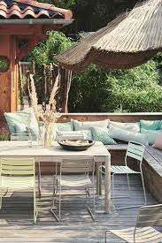 Jardin Et Terrasse Deco Mediterraneenne Esprit Du Sud Salon D Exterieur Terrasse Piscine Et Jardin