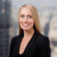 Shannon Morrissey's Instagram, Twitter & Facebook