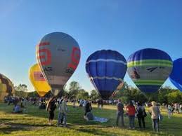 Jun 02, 2021 · balonowy cud nad wisłą ma charakter piknikowy i będzie w tym roku, jeśli sytuacja epidemiologiczna pozwoli, synergicznie połączony z zapleczem gastronomicznym. Ii Balonowy Cud Nad Wisla Emocje Dla Najmlodszych Warszawska Organizacja Turystyczna