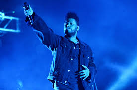The weeknd wows crowd at halftime show as his 'creepy' bandaged dancers… 00:13. The Weeknd Fans React To Super Bowl Halftime Gig Billboard