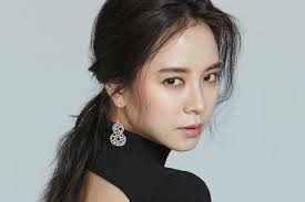 Song ji hyo radiates her mesmerizing beauty in the teaser photos revealed for the new drama 'come to the witch's restaurant'. Song Ji Hyo Speaks Up About The Me Too Movement And Need For More Equality Soompi