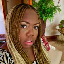 About last night… I am incredibly honoured to be a recipient of this year's  2024 CCCC Lavender Rhetorics Award for Excellence in Queer Scholarship and  am so deeply humbled…and this queen doesn't… |