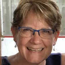 Edna Chiong's Instagram, Twitter & Facebook