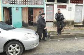 18078042 mg cesar moreira de castro apto 15. Policia Civil Faz Megaoperacao Contra A Milicia Comandada Por Ecko Rio De Janeiro O Dia