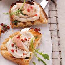 Rucola Bruschetta Mit Forellencreme Recipe Food Snacks Brunch