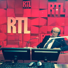 Philippe bouvard le retour à rtl en 2001 chez mof. Philippe Bouvard Et La Tribune Signee Par Catherine Deneuve