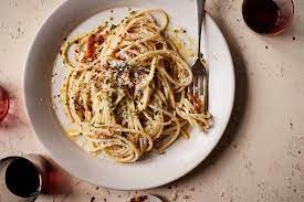 Midnight Pasta With Roasted Garlic Olive Oil And Chile Recipe Recipe Midnight Pasta Roasted Garlic Nyt Cooking