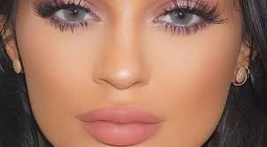 Maybe you would like to learn more about one of these? Kylie Jenner Lance Sa Gamme De Make Up