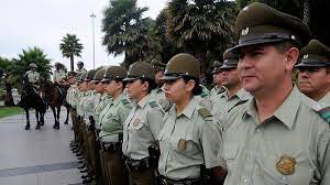 Carabiniers of chile) are the chilean national law enforcement police, who have jurisdiction over the entire national territory of chile. Carabineros De Chile La Crisis De Reputacion De Una Policia En Horas Bajas