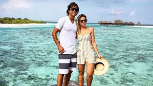 He posted an instagram photo with soccer star michel salgado in november 2018. Fora Dos Jogos Pelas Eliminatorias Marcelo Moreno Curte Ferias Com A Mulher Nas Ilhas Maldivas Esporte Extra Online