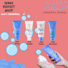 Padahal, mencuci wajah pakai sabun penting untuk menghilangkan minyak, kotoran, dan debu yang tidak bisa larut hanya dibilas dengan air. Senka Perfect Whip White Clay Anti Shine Vibrant White Facial Foam Facial Wash Sabun Cuci Muka Shopee Indonesia