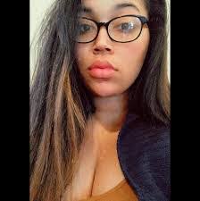 Nadia Cummings's Instagram, Twitter & Facebook