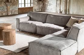 Das sofa strahlt durch das 5 mm starke leder mit charaktervollen mastfalten natürlichkeit aus. Landelijke Bank De Comfortabele Plofbank Goossens