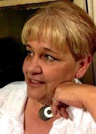 Beth Ryder's Instagram, Twitter & Facebook