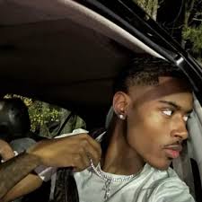 Лучший персонаж чата с искусственным интеллектом Captain Hector Wolf:  изучите профили и комментарии пользователей|Polybuzz AI Chat