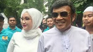 Ummi akhtar melahirkan seorang bayi perempuan pada selasa (2/4/2019) din hari. Selain Ustad Arifin Ilham 4 Artis Ini Juga Punya Istri Lebih Dari Satu Yang Terakhir Ketahuan Menikah 3 Kali