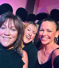 Savage Daughter Acoustic Harmony Band