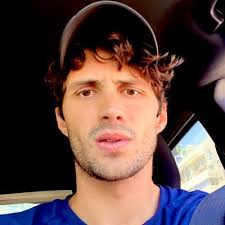 Kyle Laffin (@KyleLaffin)