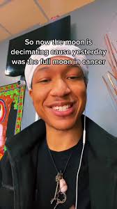 Waning Gibbous Moon Energy: What to Do Tonight!