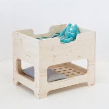 Le berceau en bois permettra à bébé de commencer ses nuits à la maison dans un petit environnement pour qu'il ne soit pas perdu. Berceau En Bois Naturel Fabrication Artisanale For Me Lab